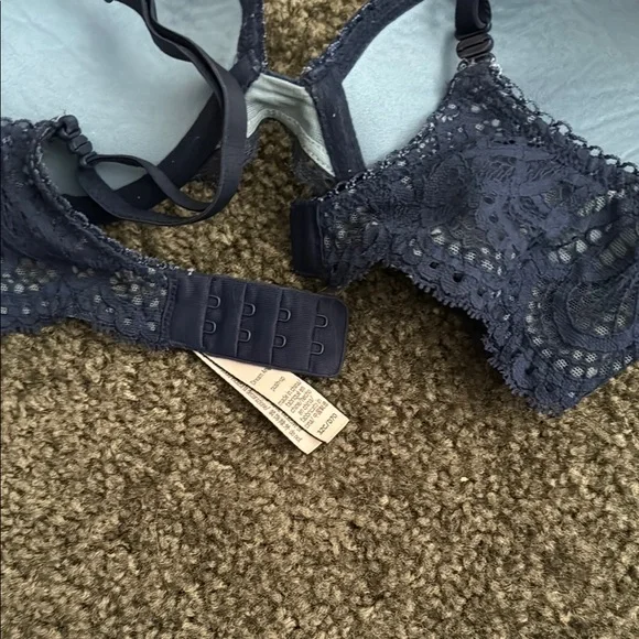 Victoria's Secret Blue Lace Trim Bra with Underwire Support - Picture 2 of 4